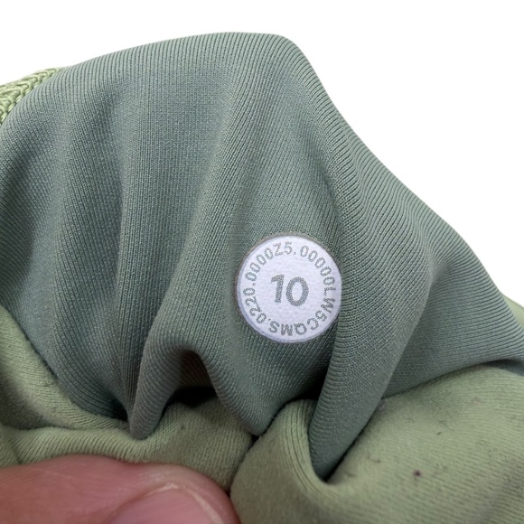 Lululemon invigorate leggings - Picture 5 of 9